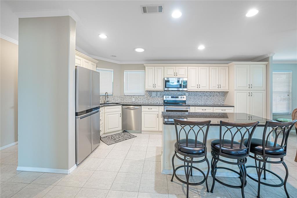 14 Freeman Avenue Punta Gorda, FL 33950 - Photo 4 of 41