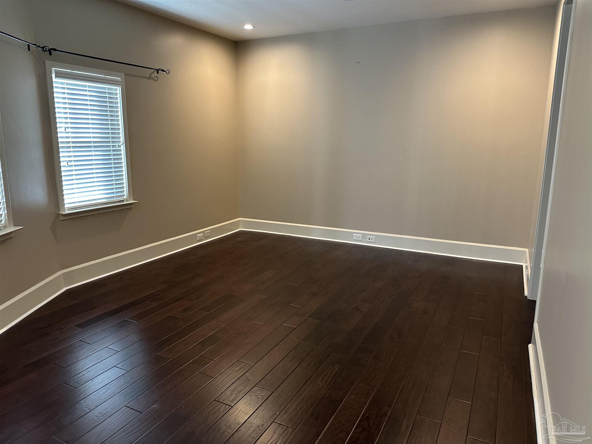 523 North Spring Street, Unit 7 Pensacola, FL 32501 - Photo 8 of 12
