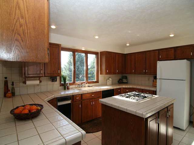 10211 North Ridgecrest Drive Spokane, WA 99208 - Photo 4 of 9 Gallery Image 4
