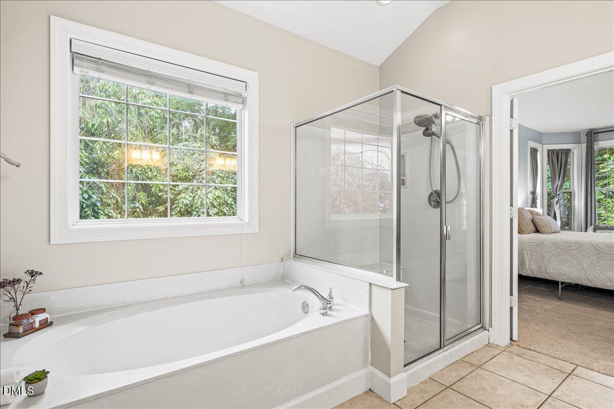 10600 Charlesgate Court Raleigh, NC 27614 - Photo 27 of 47 Spa bathroom