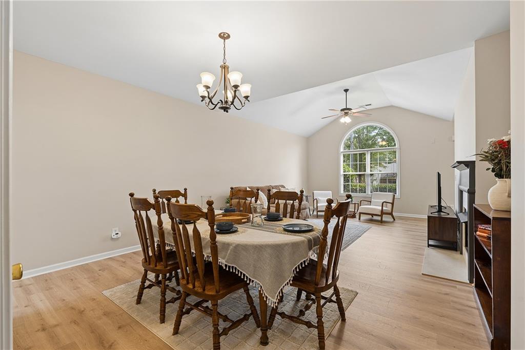 3392 Raes Creek Road Marietta, GA 30008 - Photo 10 of 36 Gallery Image 10
