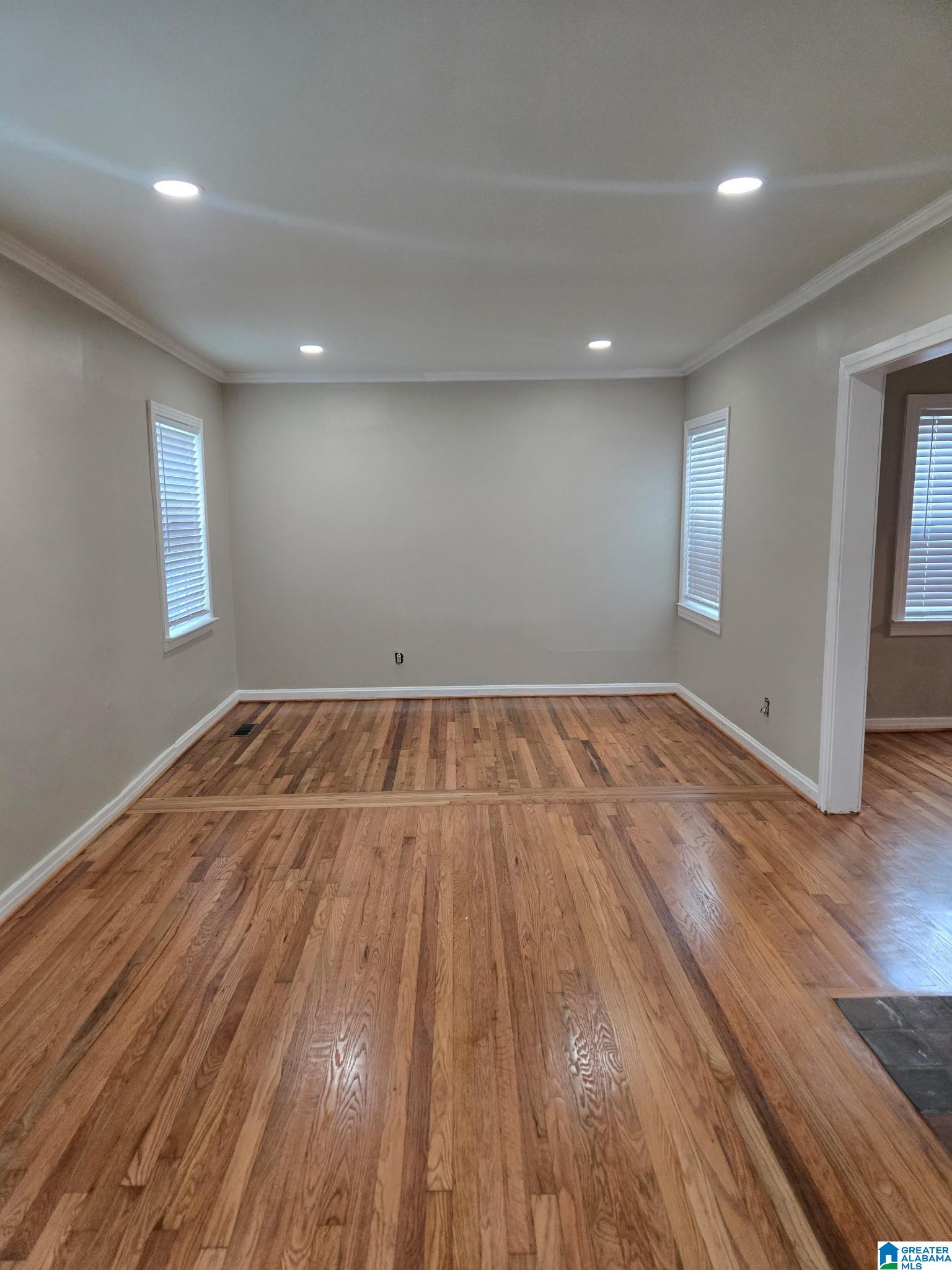 728 Center Place Southwest Birmingham, AL 35211 - Photo 7 of 14