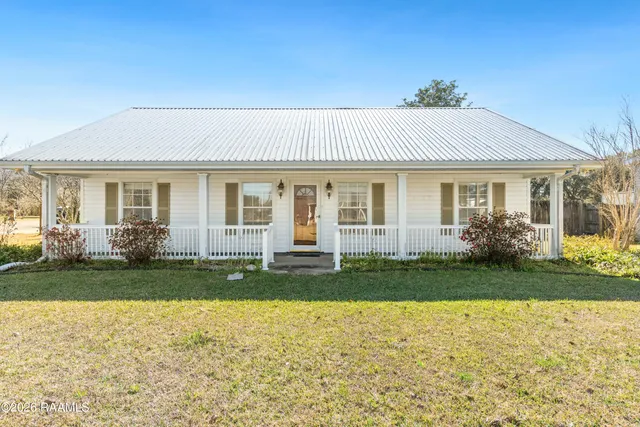 $160,000 | 1100 Lopez Road, New Iberia, LA 70560