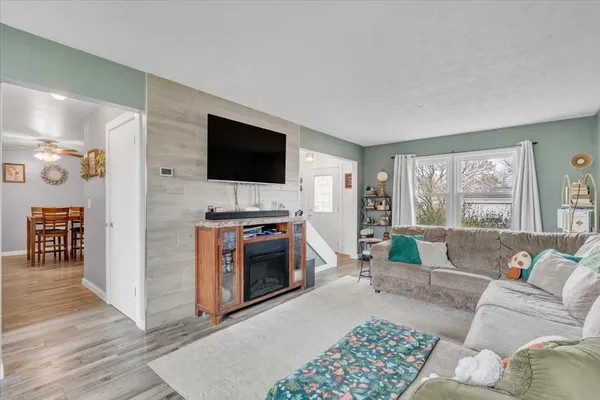$229,900 | 1213 5th Street West, Milan, IL 61264