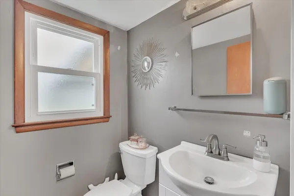 $229,900 | 1213 5th Street West, Milan, IL 61264