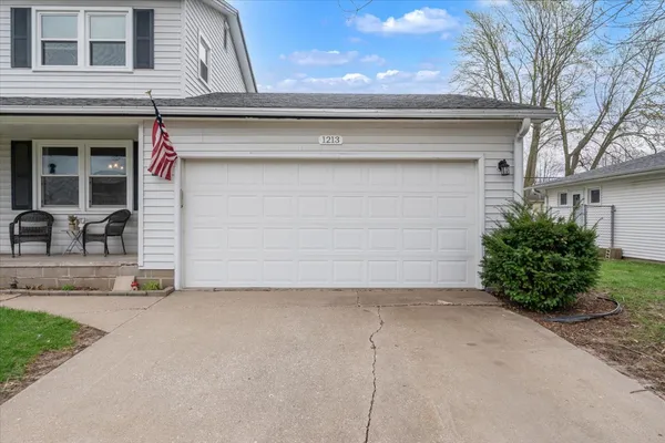 $229,900 | 1213 5th Street West, Milan, IL 61264