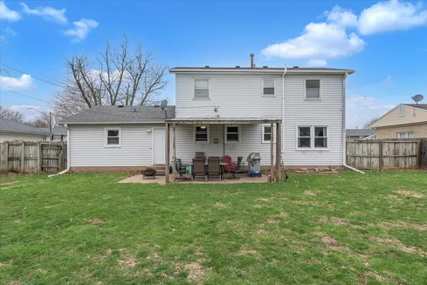 $229,900 | 1213 5th Street West, Milan, IL 61264