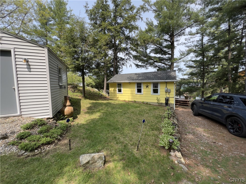 98 Dillon Point Road Hammond, NY 13646 - Photo 3 of 39