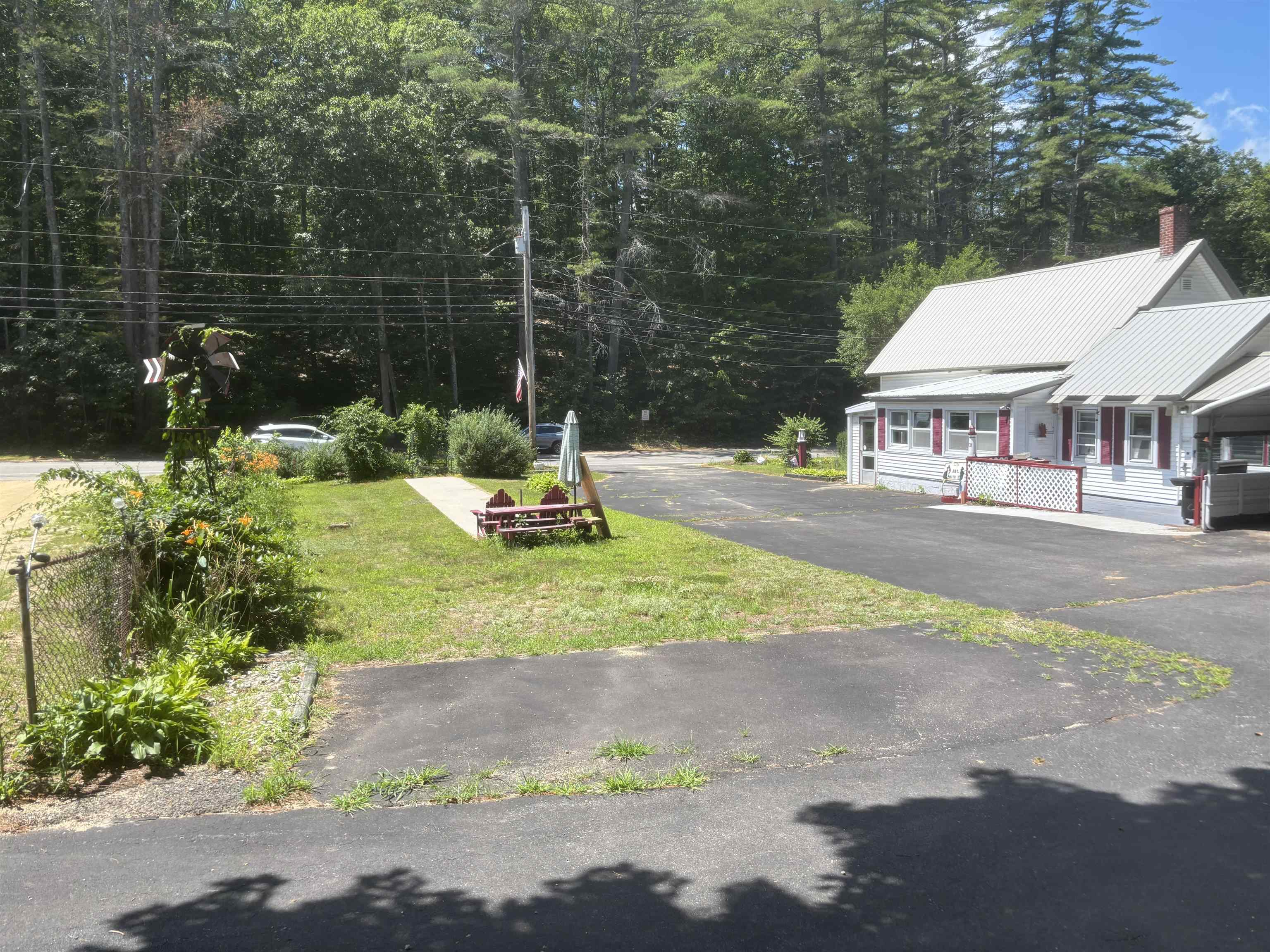 332 Main Street Alton, NH 03809 - Photo 2 of 9