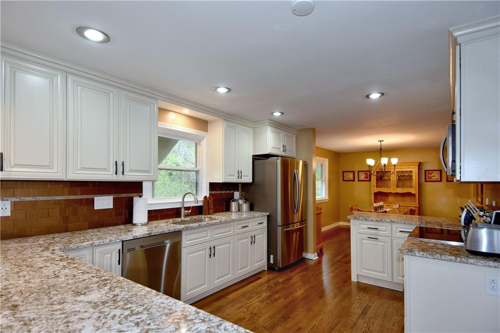 772 Scrubgrass Road Pittsburgh, PA 15243 - Photo 7 of 25 Gallery Image 7