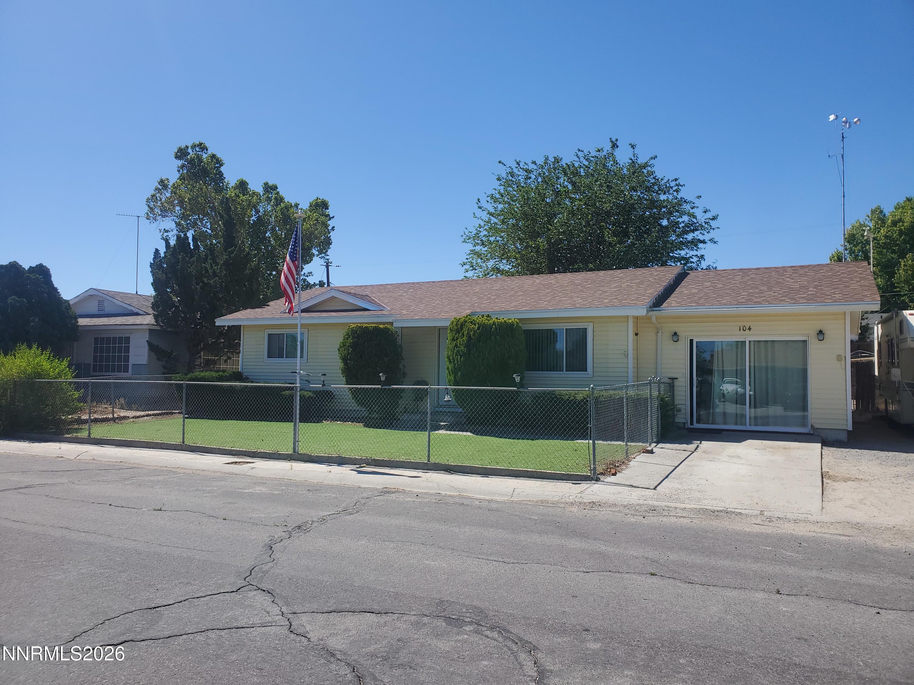 104 West 3rd Street Hawthorne, NV 89415 - Photo 1 of 17 104 3rd street main photo 1