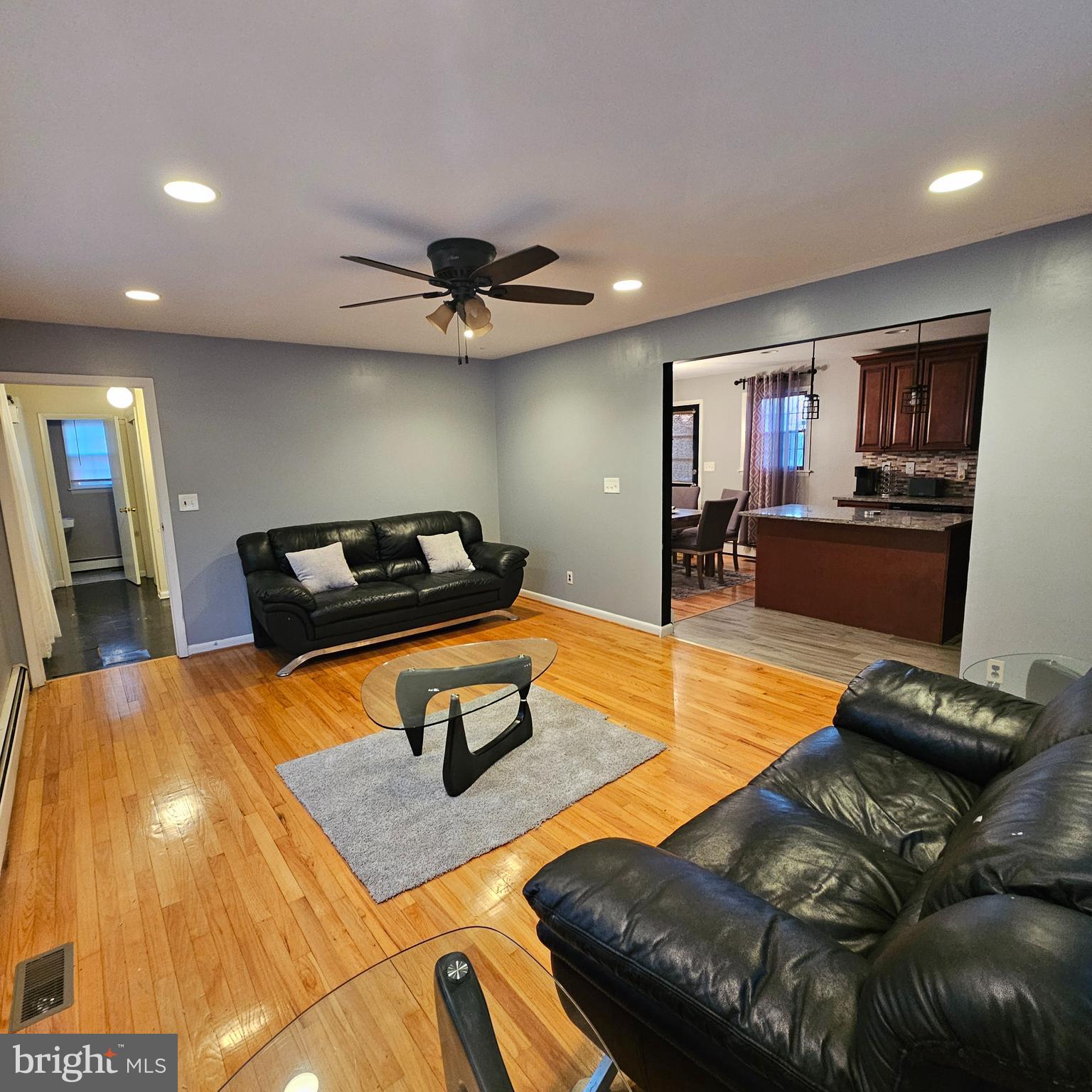 3616 Clifmar Road Baltimore, MD 21244 - Photo 4 of 22