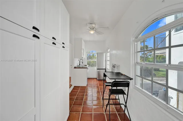 $5,857,525 | 5252 La Gorce Drive, Miami Beach, FL 33140