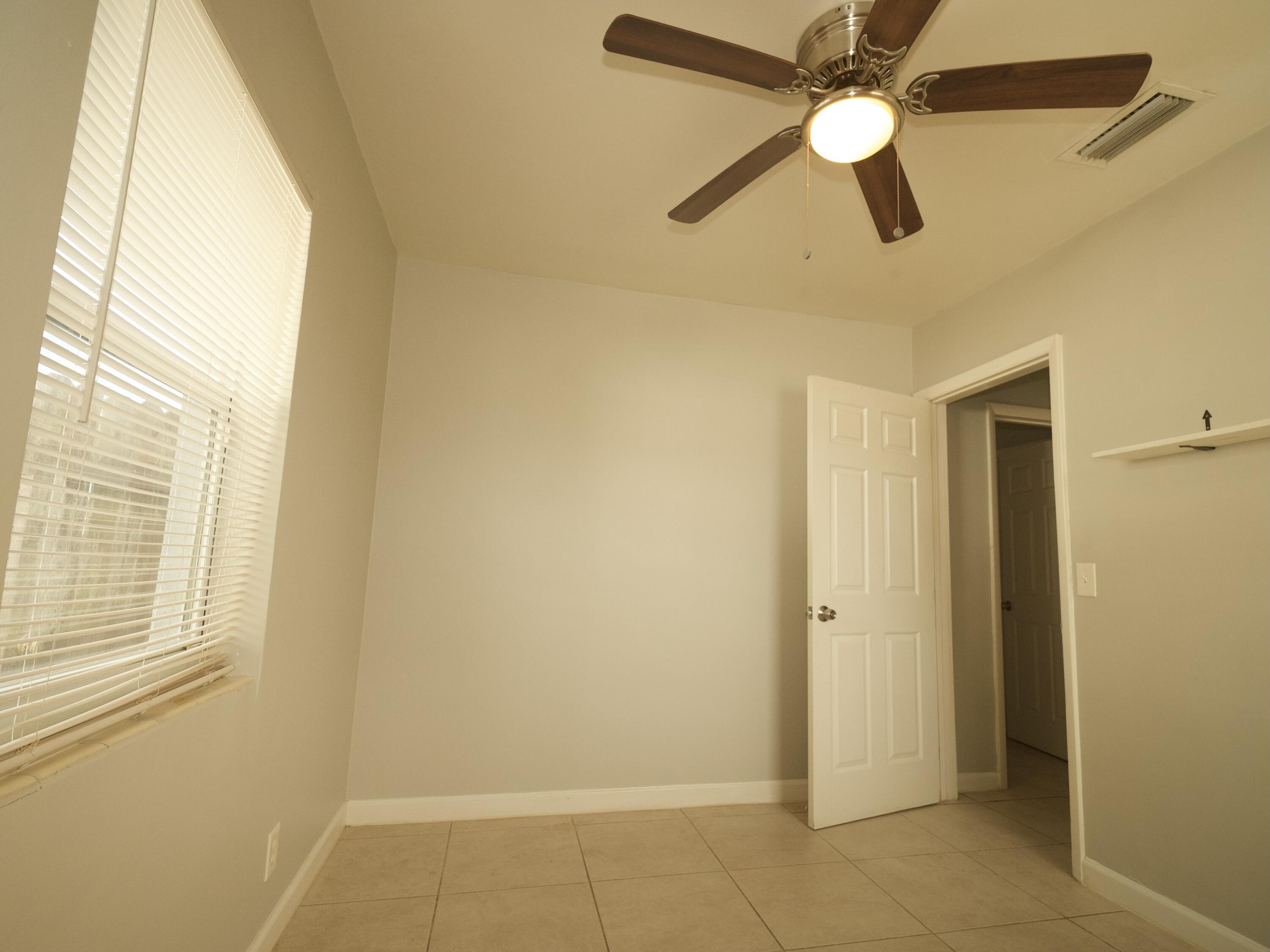 158 West 25th Street Riviera Beach, FL 33404 - Photo 10 of 24 43 - 8