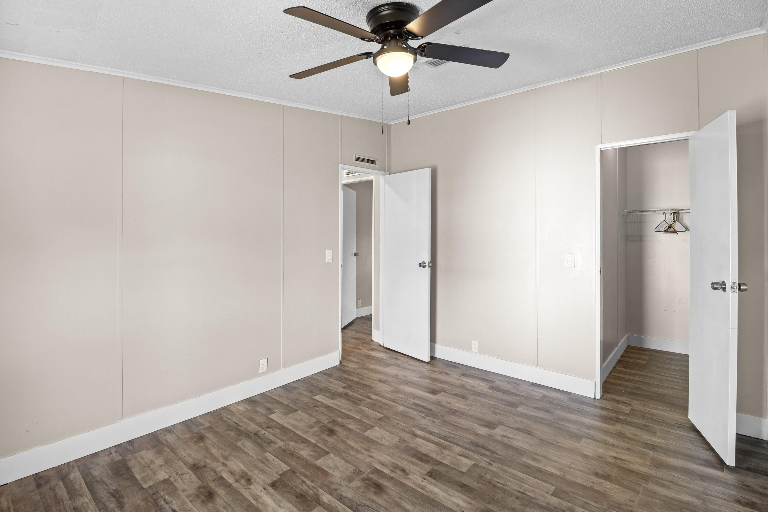 2671 Southeast Janet Street Stuart, FL 34997 - Photo 19 of 29 20-IMG_6994