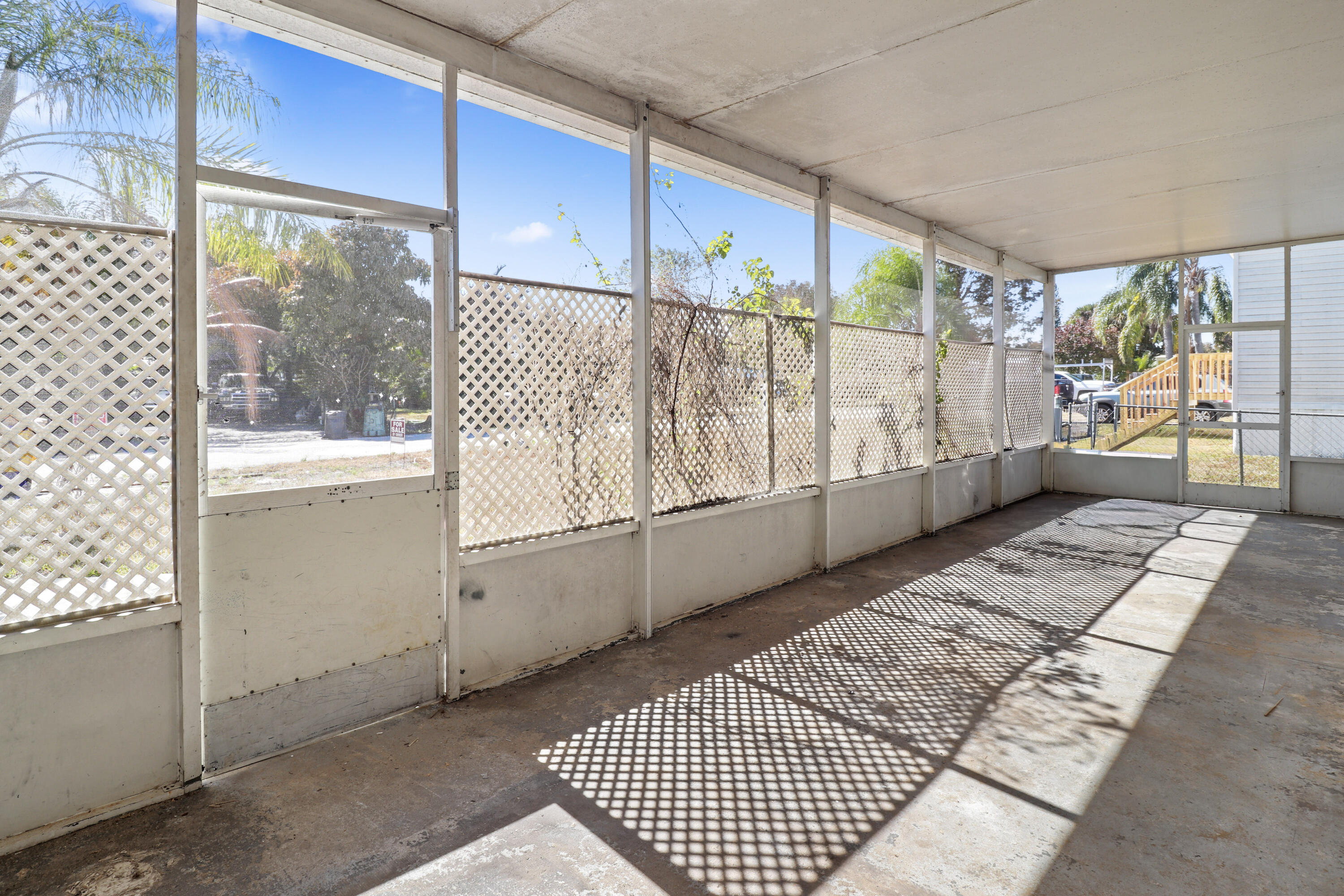 2671 Southeast Janet Street Stuart, FL 34997 - Photo 27 of 29 28-IMG_6964