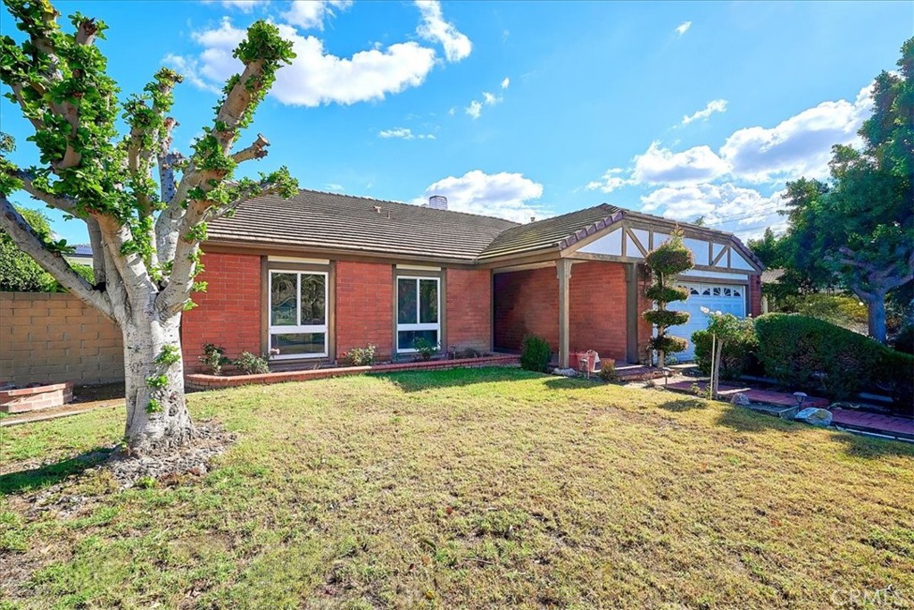 12825 Wrightwick Drive Cerritos, CA 90703 - Photo 5 of 51