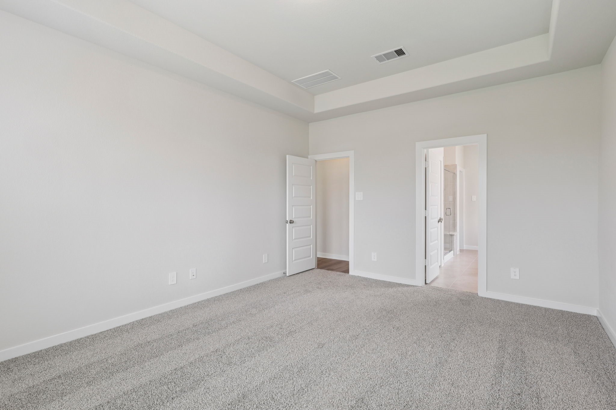 5519 Handlewood Lane Rosenberg, TX 77471 - Photo 18 of 38 a view of an empty room