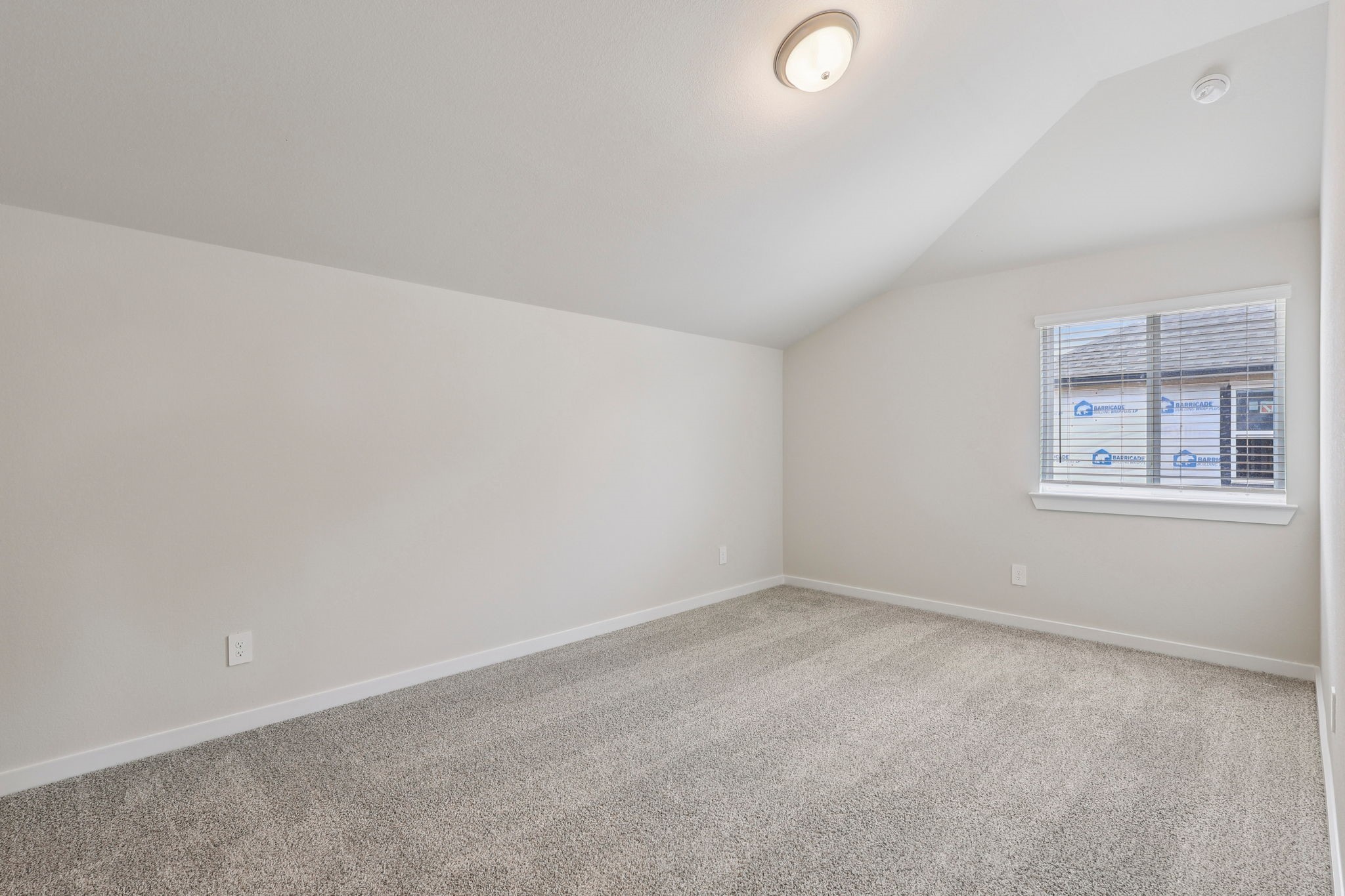 5519 Handlewood Lane Rosenberg, TX 77471 - Photo 23 of 38 an empty room with windows