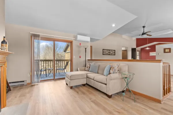 $189,900 | 921 Babcock Street, Unit 13, Neenah, WI 54956