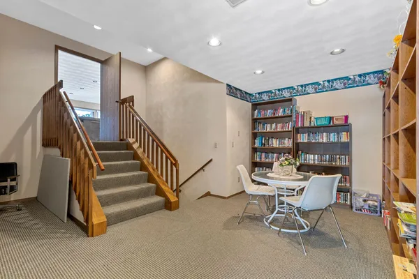 $189,900 | 921 Babcock Street, Unit 13, Neenah, WI 54956