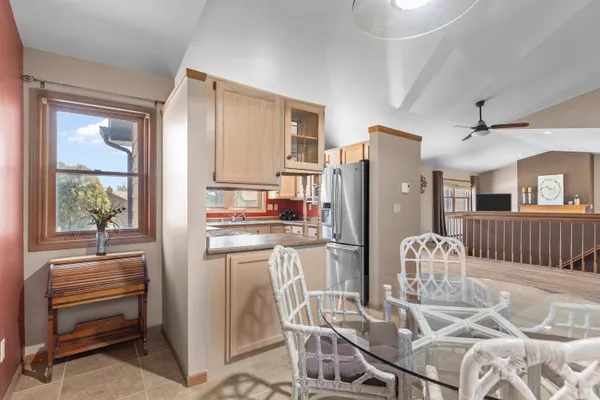 $189,900 | 921 Babcock Street, Unit 13, Neenah, WI 54956