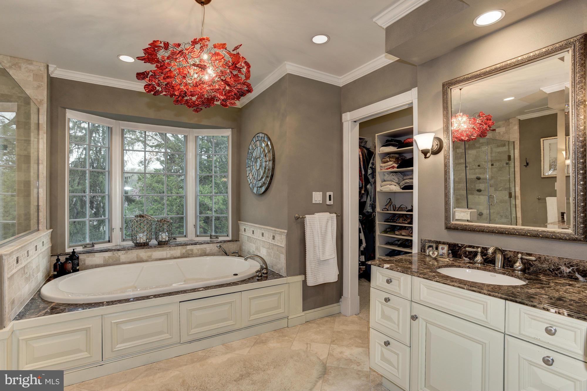 1717 Foxhall Road Northwest Washington, DC 20007 - Photo 11 of 20 Bath (Master)