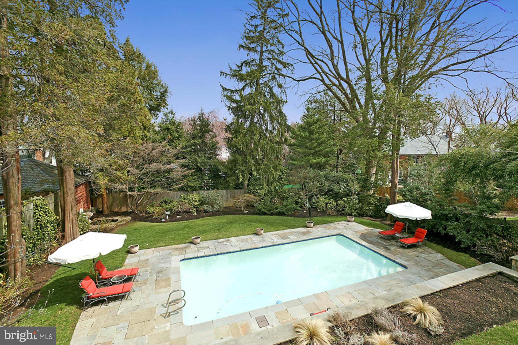 1717 Foxhall Road Northwest Washington, DC 20007 - Photo 17 of 20 Exterior (Rear)