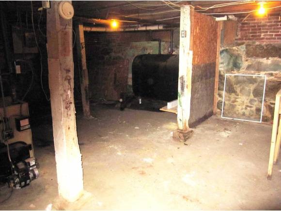 8 Maple Street Wilton, NH 03086 - Photo 16 of 21