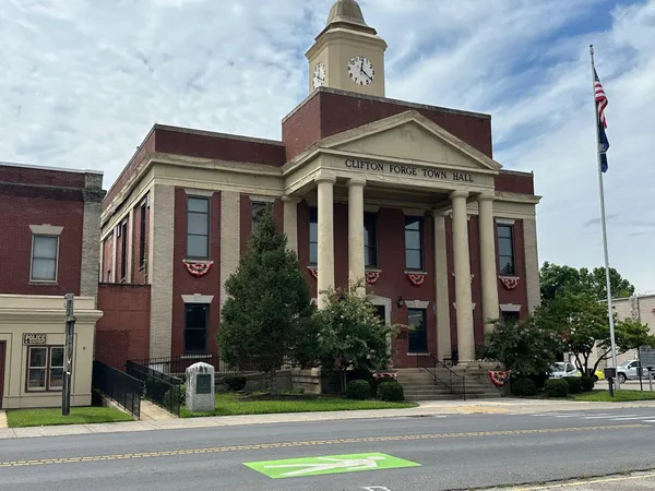 $248,000 | 321 Pine Street, Clifton Forge, VA 24422