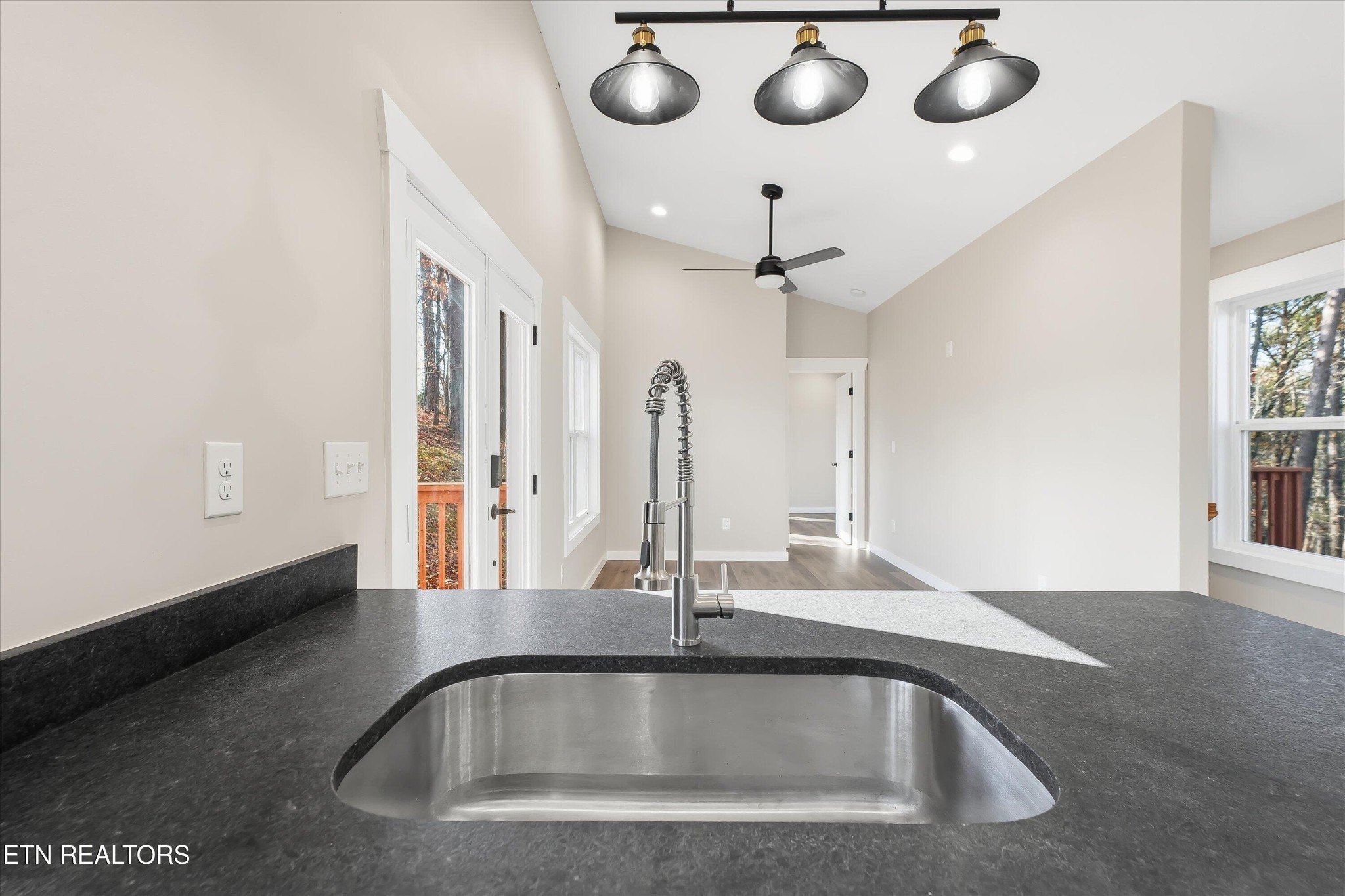 4783 French Road Knoxville, TN 37920 - Photo 10 of 29