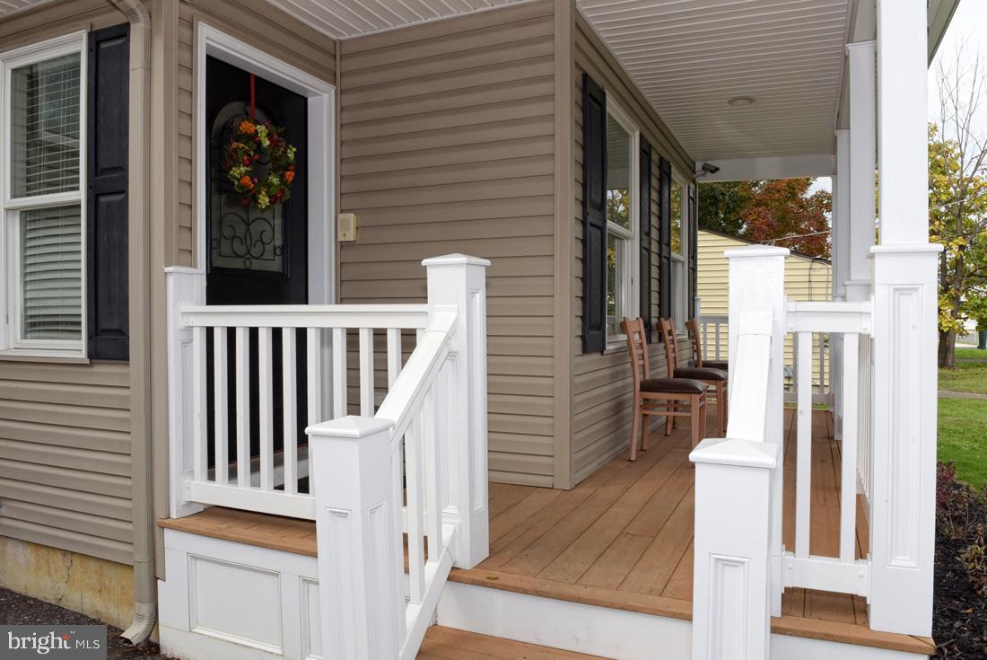 547 Blue Bell Road Williamstown, NJ 08094 - Photo 3 of 37 Front door and porch
