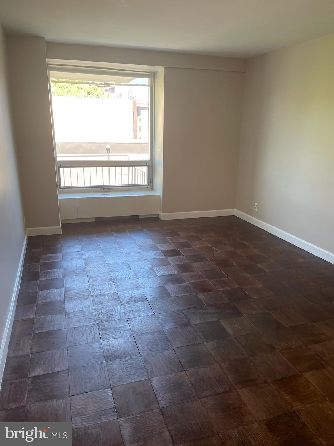 1425 4th Street Southwest, Unit A212 Washington, DC 20024 - Photo 20 of 48 a view of an empty room and window