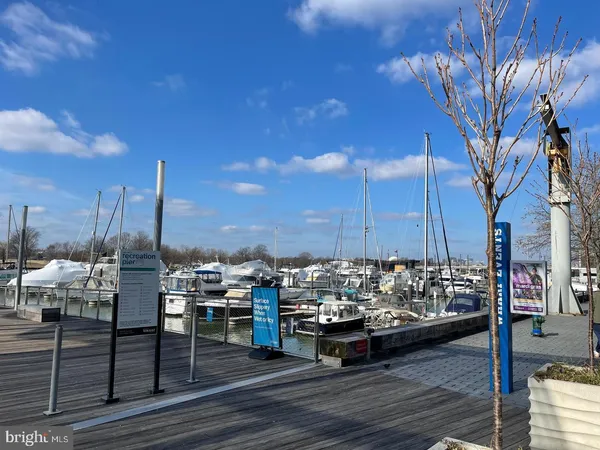 $2,650 | 1425 4th Street Southwest, Unit A212, Washington, DC 20024