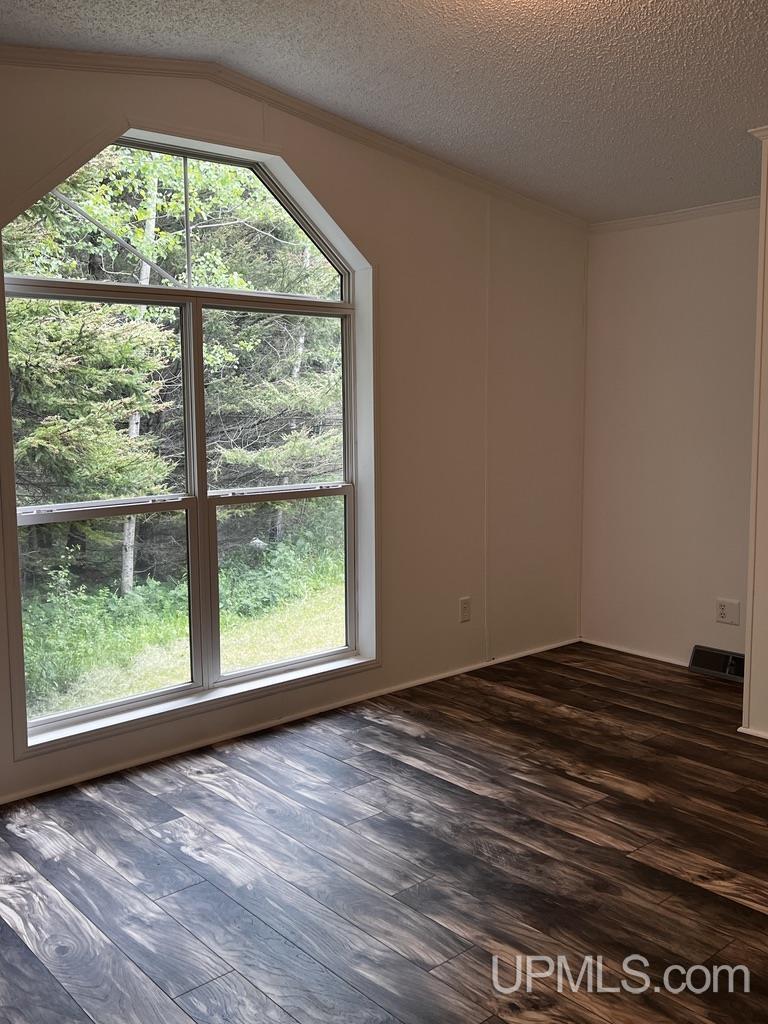 372 W Charles Moran Road St. Ignace, MI 49781 - Photo 13 of 32