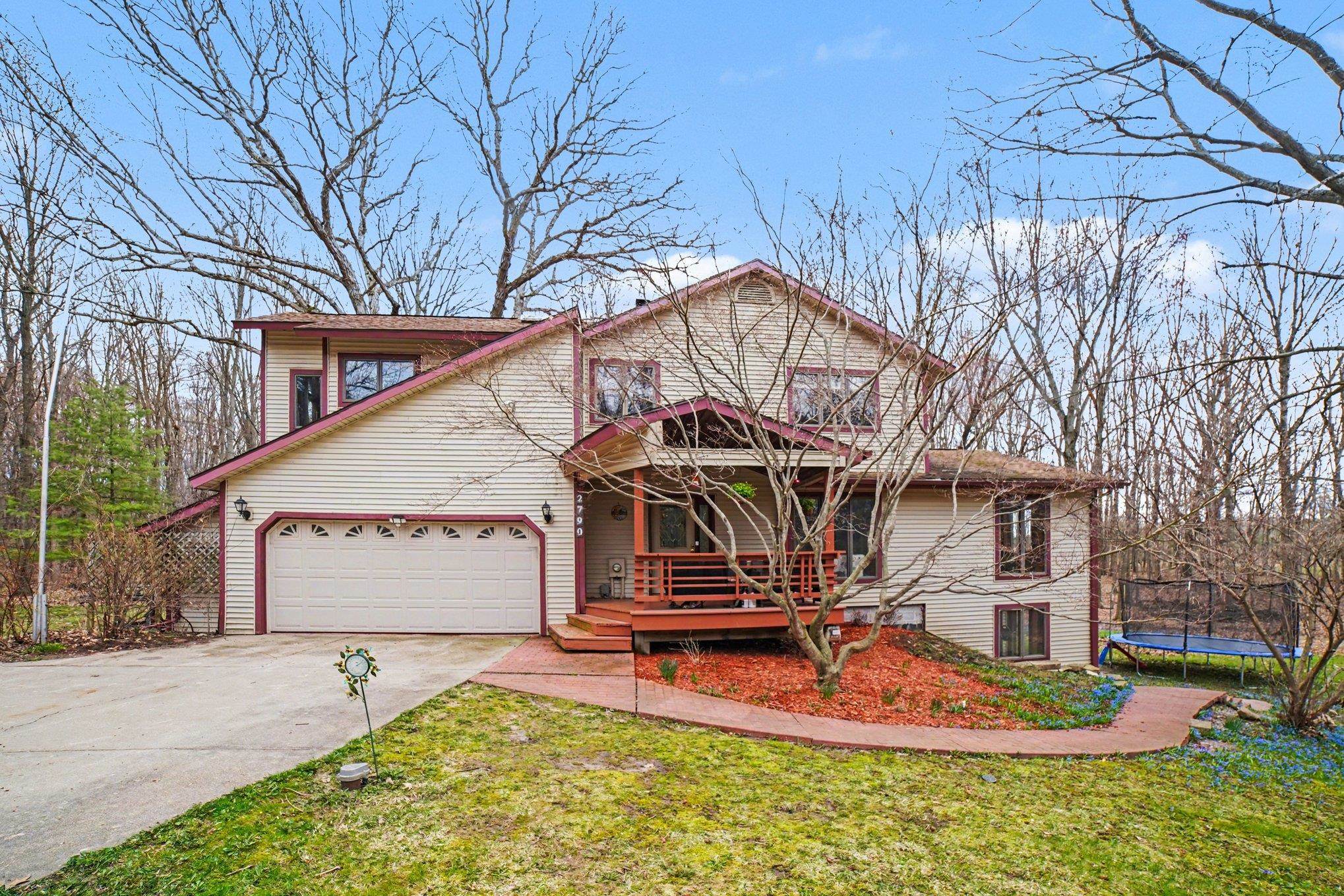 2790 South Gilmore Road Mount Pleasant, MI 48858 - Photo 1 of 46