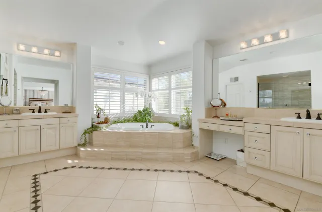 $3,495,000 | 10607 Gingerwood Cove, San Diego, CA 92130