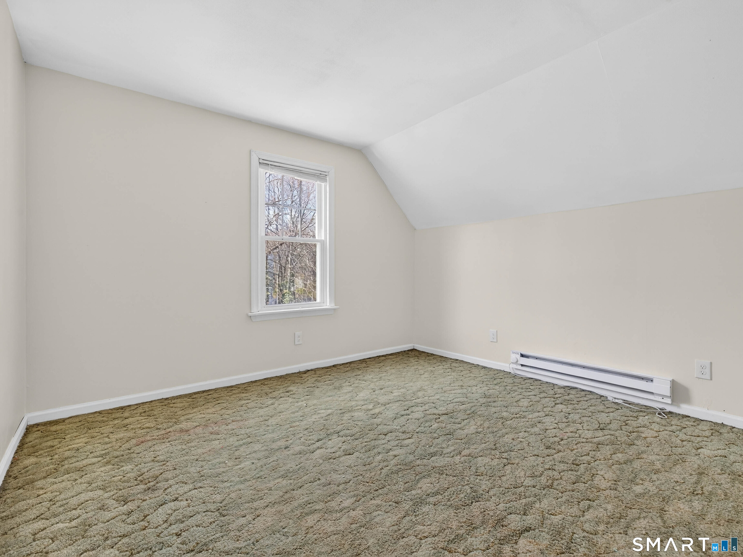 82 North Street Norwich, CT 06360 - Photo 23 of 38