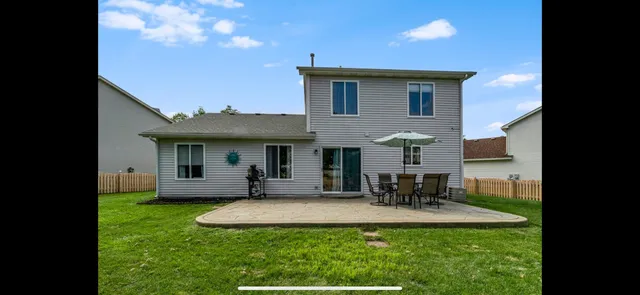 $3,250 | 3854 Cheryl Court, Aurora, IL 60504