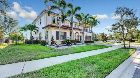 $2,299,950 | 8765 Watercrest Circle East, Parkland, FL 33076