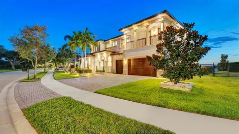 $2,299,950 | 8765 Watercrest Circle East, Parkland, FL 33076