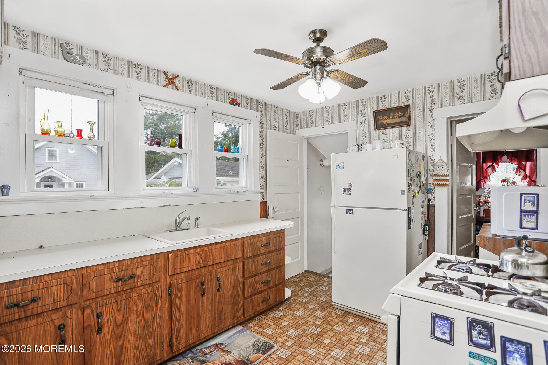 15 Lakewood Road Manasquan, NJ 08736 - Photo 17 of 45 57