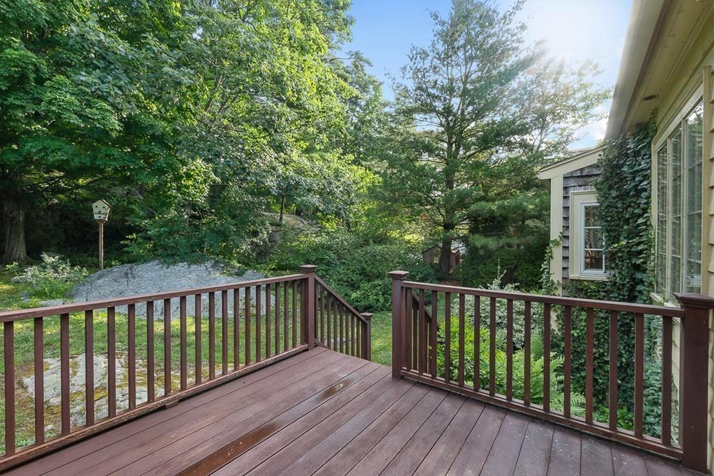 79 Pleasant Street Manchester, MA 01944 - Photo 24 of 28
