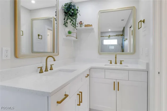 $618,000 | 814 Victoria Drive, Cape Coral, FL 33904