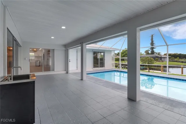 $618,000 | 814 Victoria Drive, Cape Coral, FL 33904