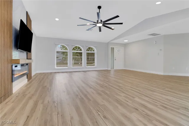 $618,000 | 814 Victoria Drive, Cape Coral, FL 33904