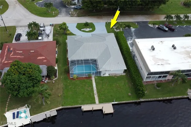 $618,000 | 814 Victoria Drive, Cape Coral, FL 33904