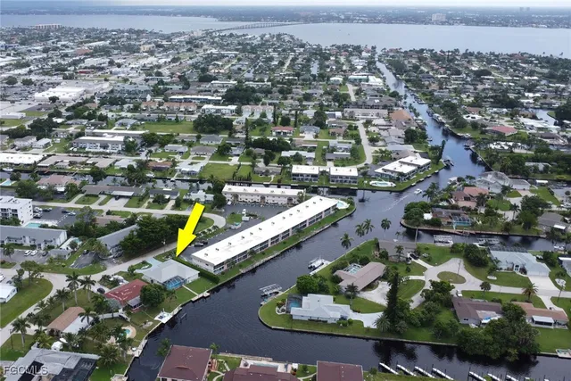 $618,000 | 814 Victoria Drive, Cape Coral, FL 33904