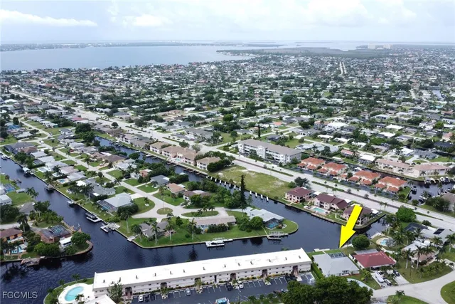 $618,000 | 814 Victoria Drive, Cape Coral, FL 33904