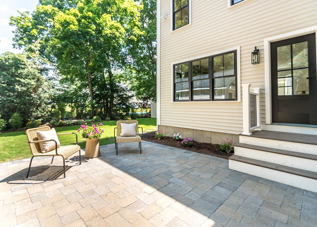 38 Hillcroft Road Waltham, MA 02452 - Photo 34 of 40